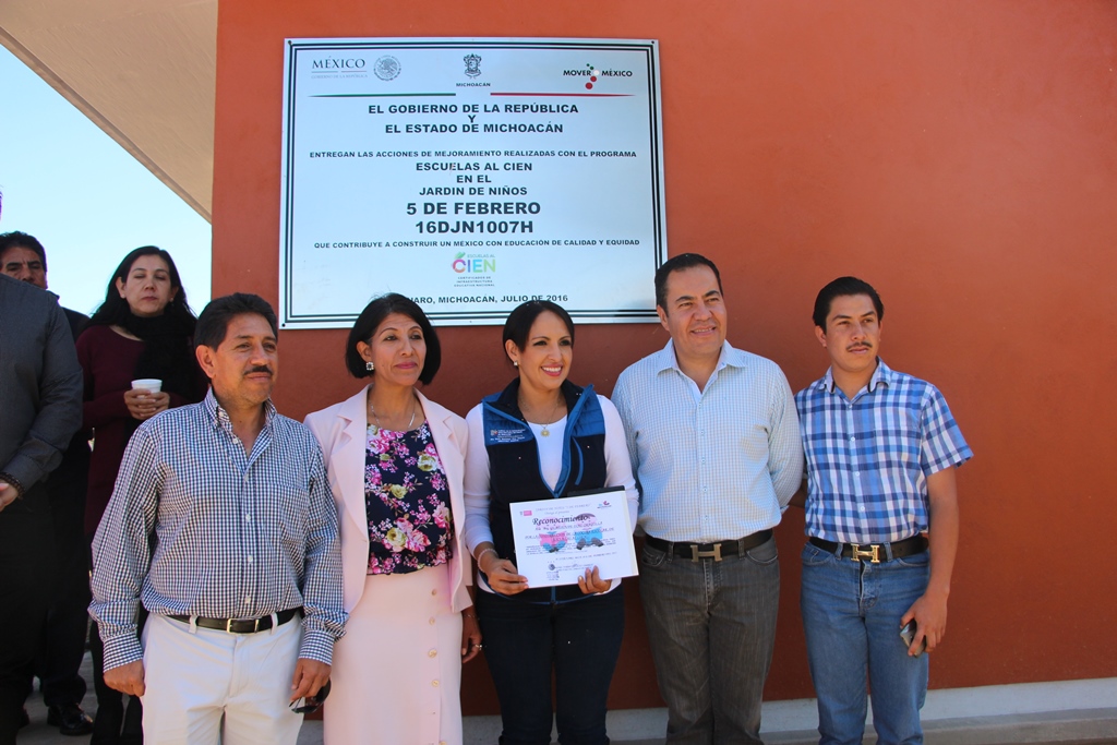 Entregan obras en el jardín de niños